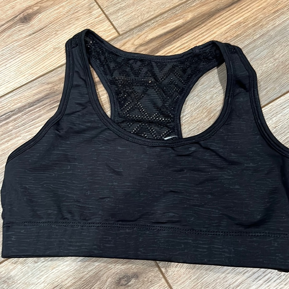 ZYIA active sports bra missing inserts and size small